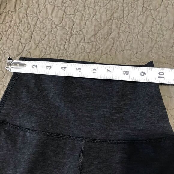 Alphalete leggings size XS.     S136 - Picture 6 of 8